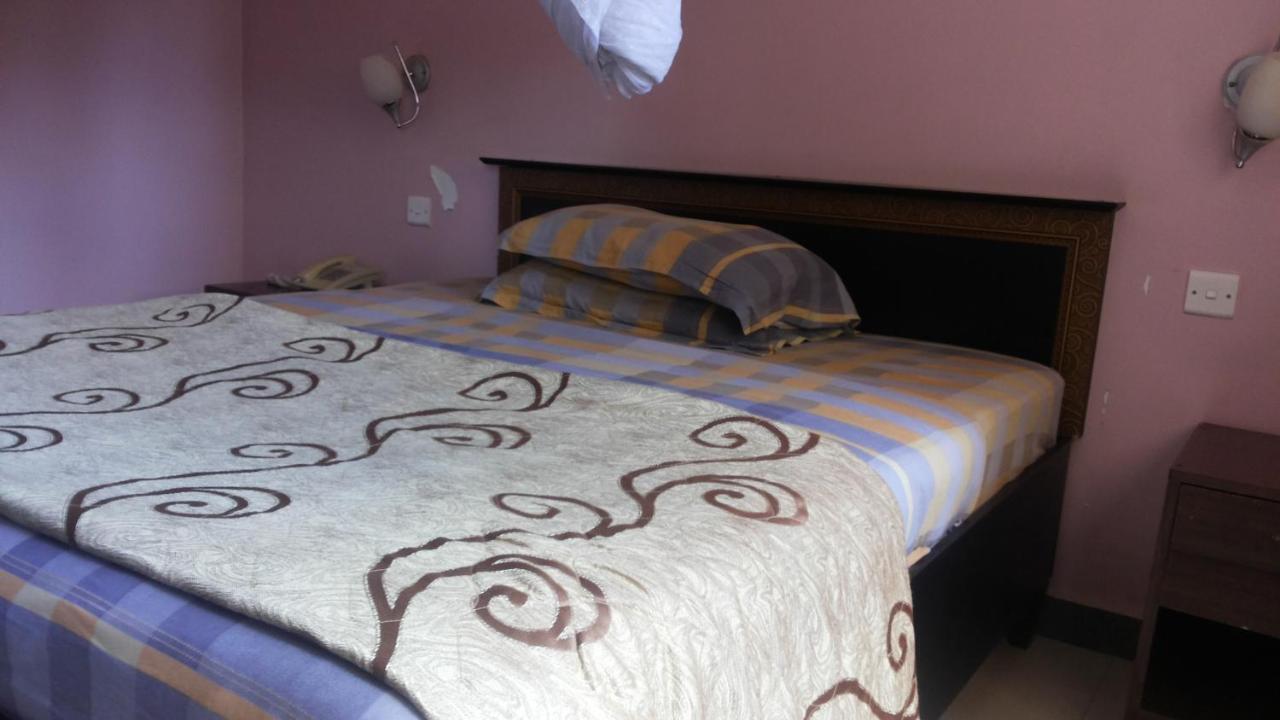 Palema Crown Hotel Gulu Eksteriør bilde