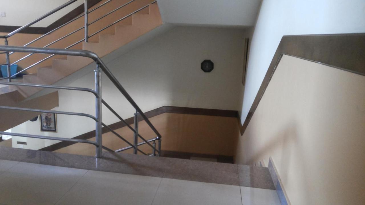 Palema Crown Hotel Gulu Eksteriør bilde