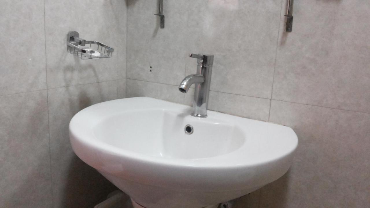 Palema Crown Hotel Gulu Eksteriør bilde